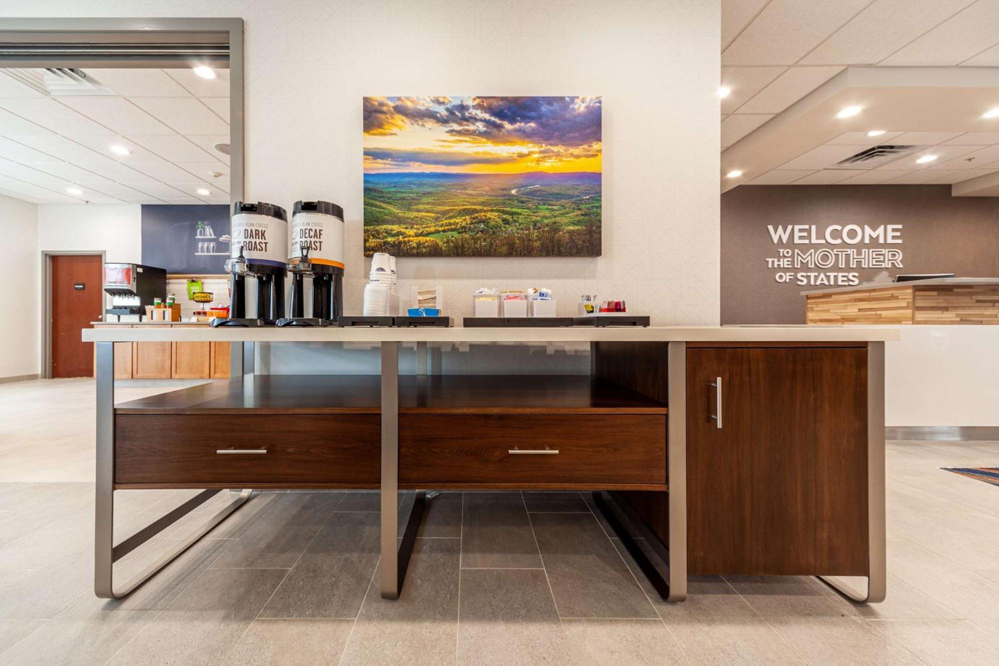 Hampton Inn Winchester Eksteriør billede